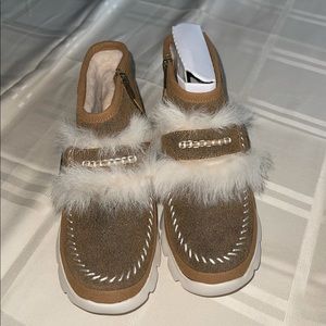 Women’s Ugg booties